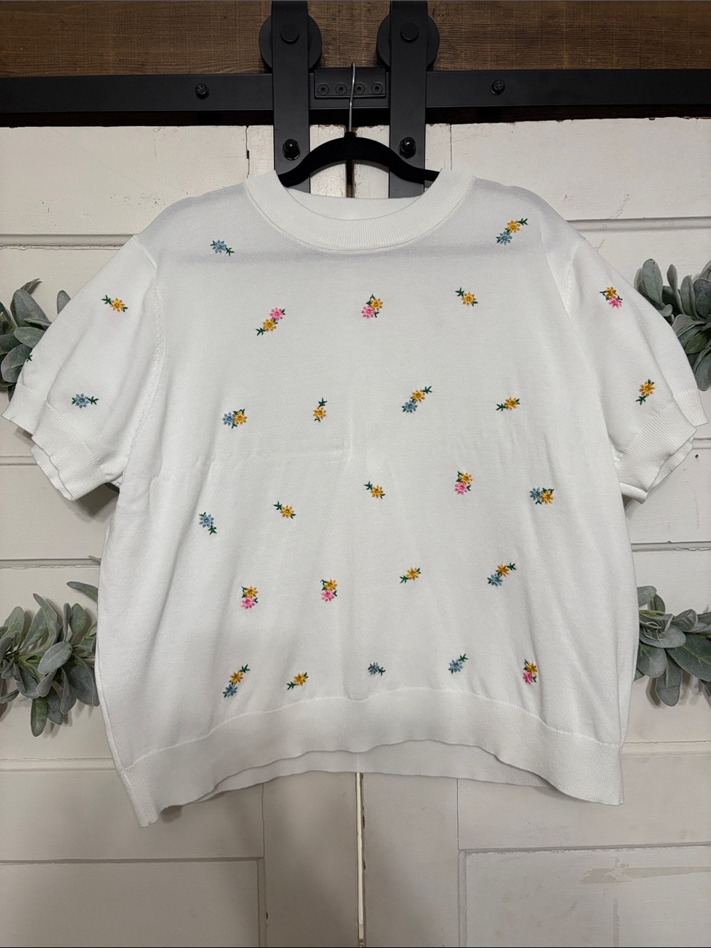 Chic Soul Embroidered Sweater